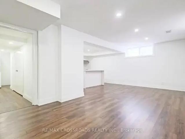 For Rent 2 Bedroom House Richmond Hill ON DS104292282
