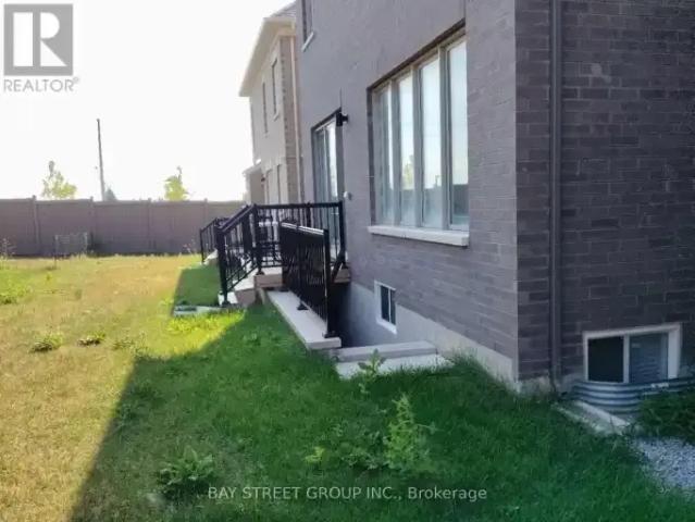 For Rent 2 Bedroom House Richmond Hill ON DS104292305