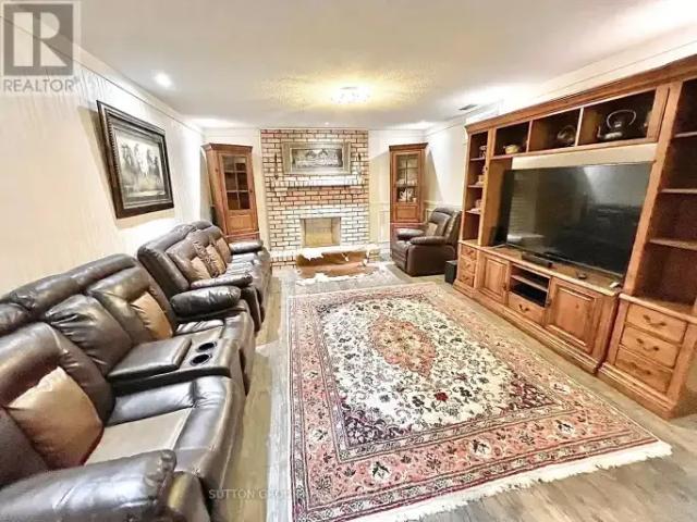 For Rent 2 Bedroom House Richmond Hill ON DS105004847