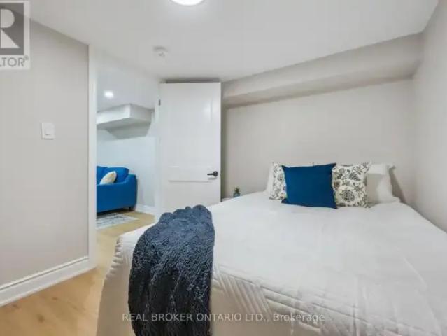 For Rent 2 Bedroom House Waterloo ON DS101878073