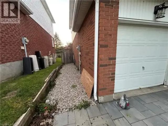 For Rent 2 Bedroom House Waterloo ON DS103579443