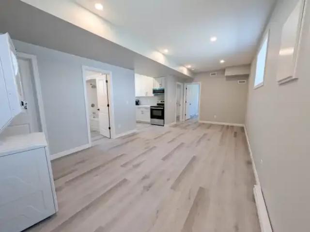 For Rent 2 Bedroom House Welland ON DS104106572