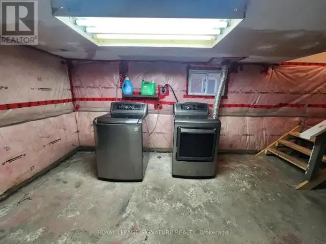For Rent 2 Bedroom House Windsor ON DLS100444796