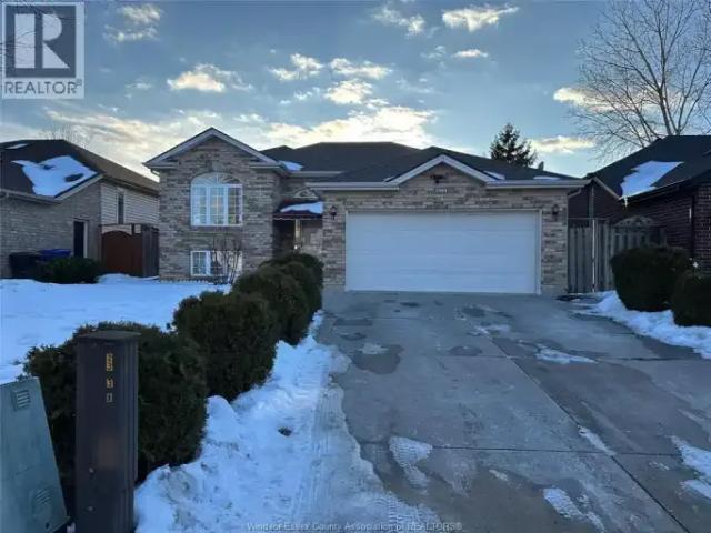 For Rent 2 Bedroom House Windsor ON DLS101877952