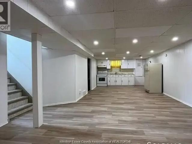 For Rent 2 Bedroom House Windsor ON DLS101878426