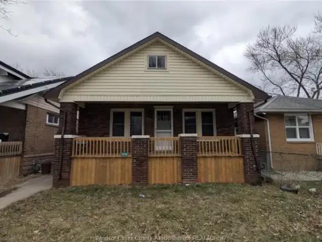 For Rent 2 Bedroom House Windsor ON DLS101878428