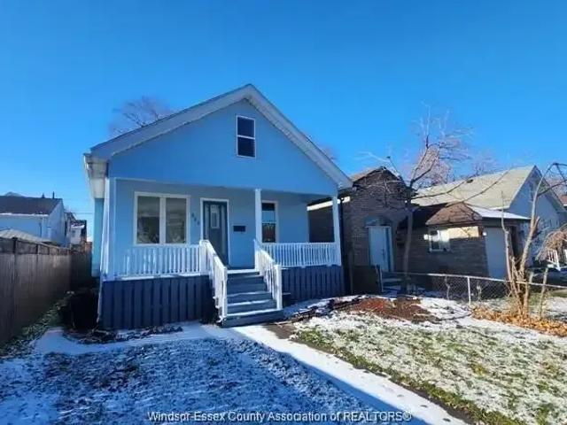 For Rent 2 Bedroom House Windsor ON DLS101878613