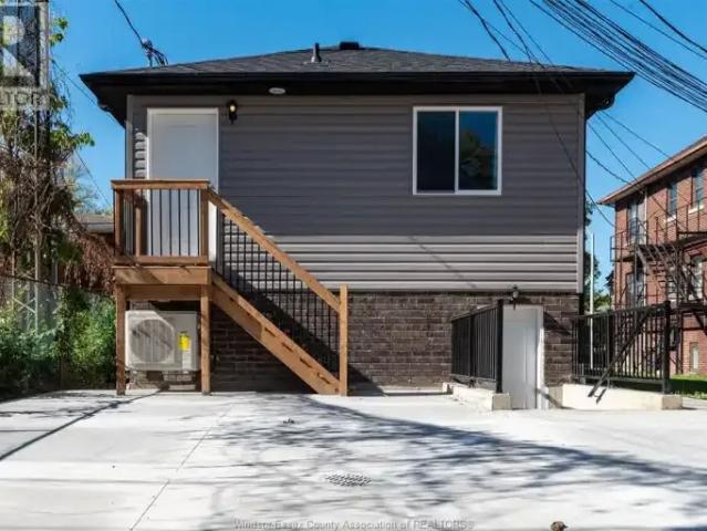 For Rent 2 Bedroom House Windsor ON DLS101948570
