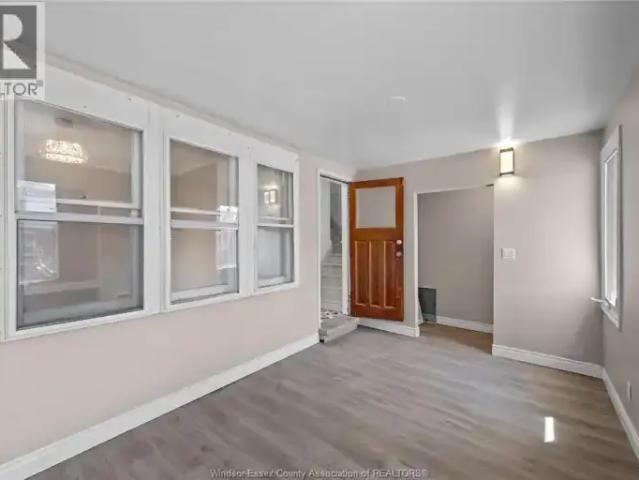 For Rent 2 Bedroom House Windsor ON DLS102915432