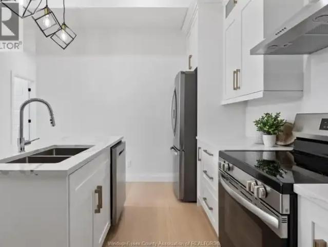 For Rent 2 Bedroom House Windsor ON DLS102243241