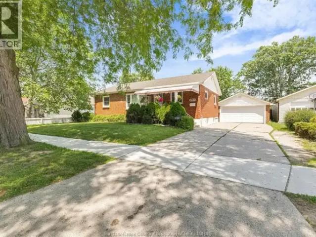 For Rent 2 Bedroom House Windsor ON DS103151905