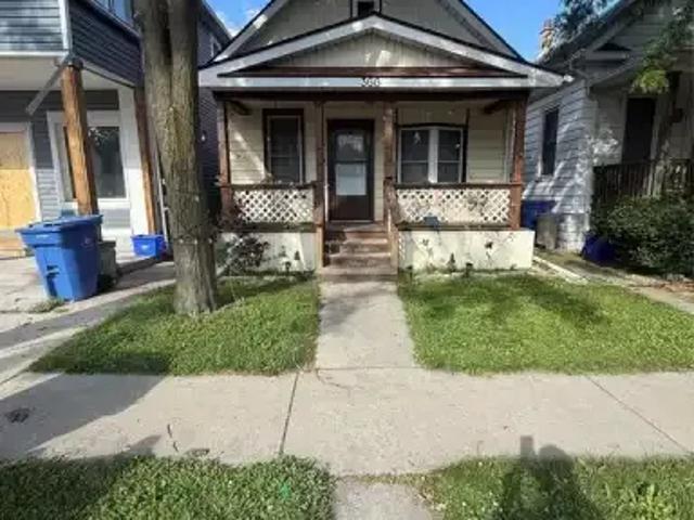 For Rent 2 Bedroom House Windsor ON DS103487765