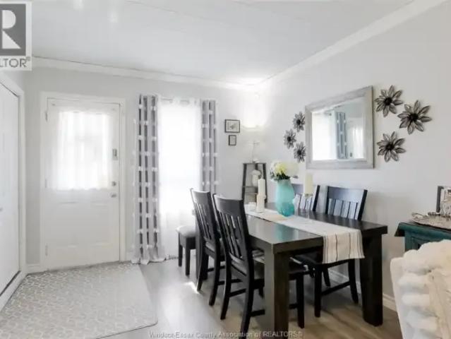 For Rent 2 Bedroom House Windsor ON DS104470864