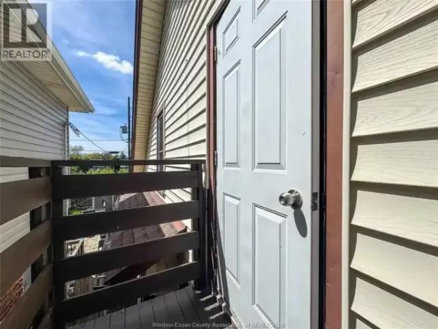 For Rent 2 Bedroom House Windsor ON DS105048063