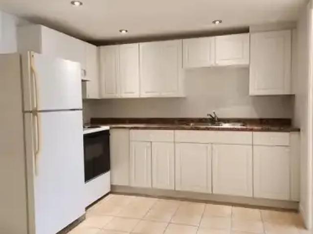 For Rent 2 Bedroom House Thorold ON DS103179254