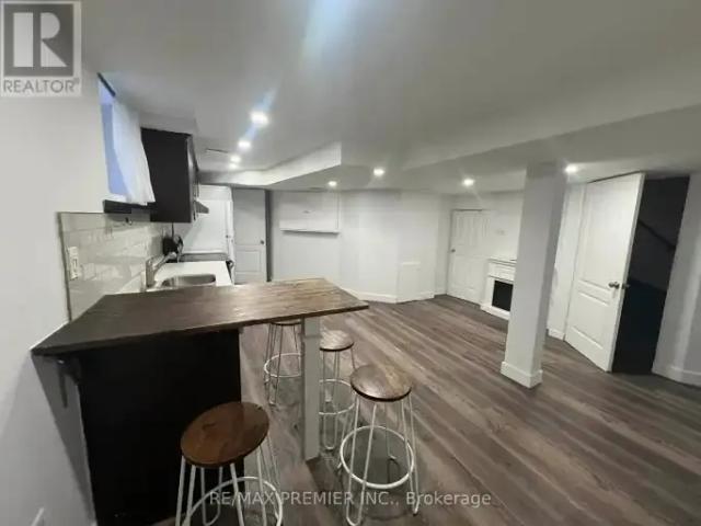 For Rent 2 Bedroom House Vaughan ON DLS100809827