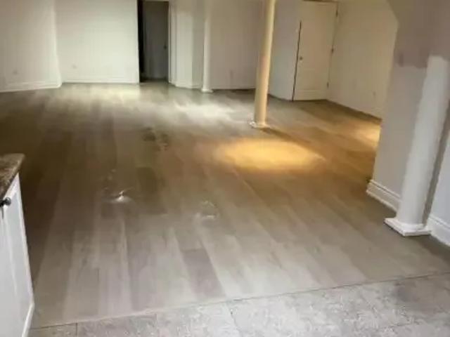 For Rent 2 Bedroom House Vaughan ON DS101217312
