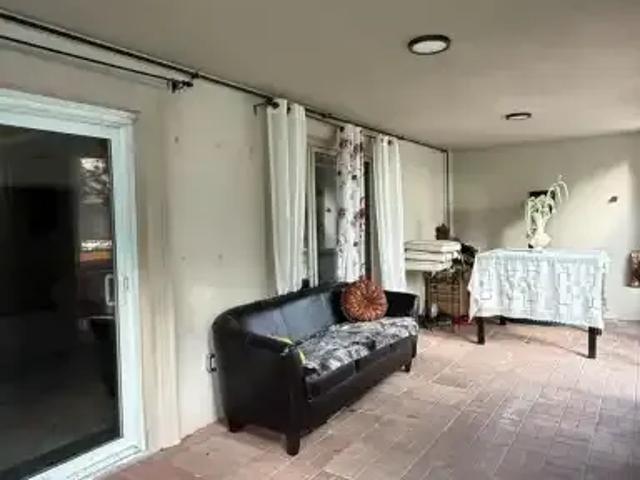 For Rent 2 Bedroom House Vaughan ON DS101879020