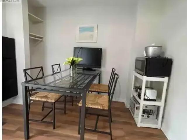 For Rent 2 Bedroom House Vaughan ON DS103301367