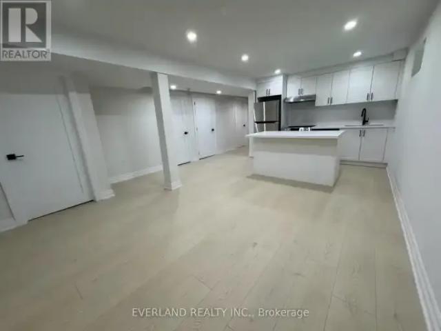 For Rent 2 Bedroom House Vaughan ON DS103487710