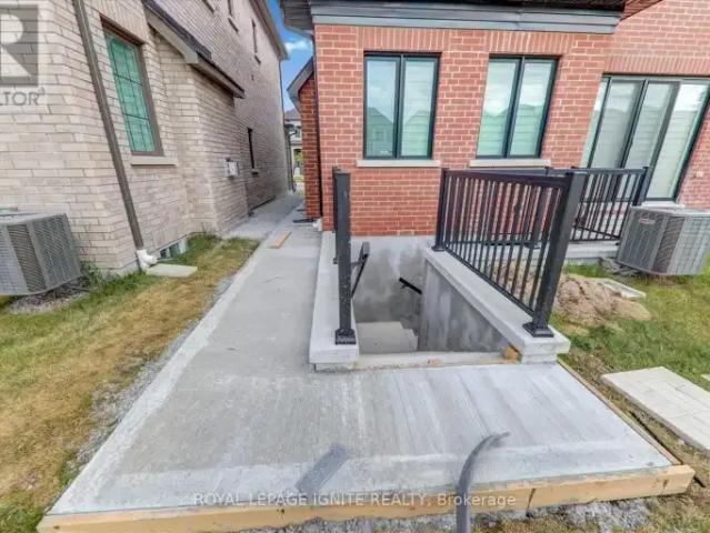 For Rent 2 Bedroom House Vaughan ON DS105004871