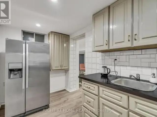 For Rent 2 Bedroom House Vaughan ON DS105135777