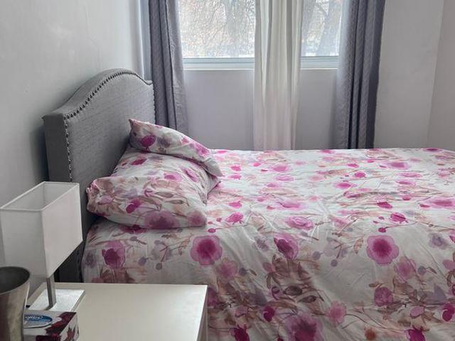 For Rent 2 Bedroom Shared Living/roommate Montréal QC DS97419141