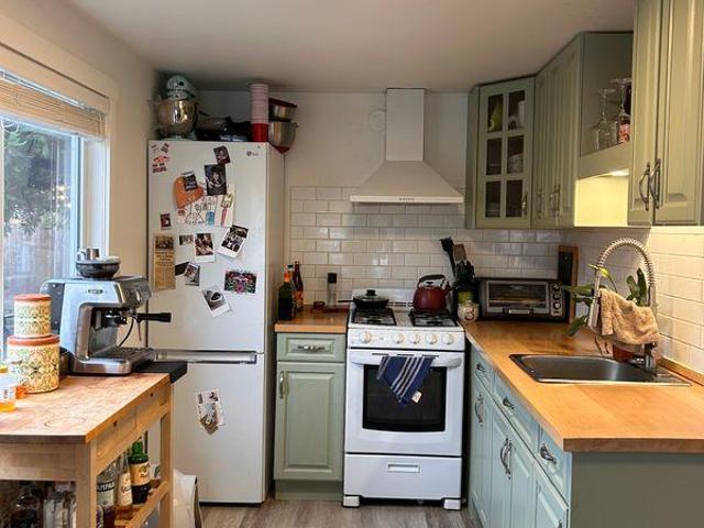 For Rent 2 Bedroom Shared Living/roommate Abbotsford BC DLS96648449