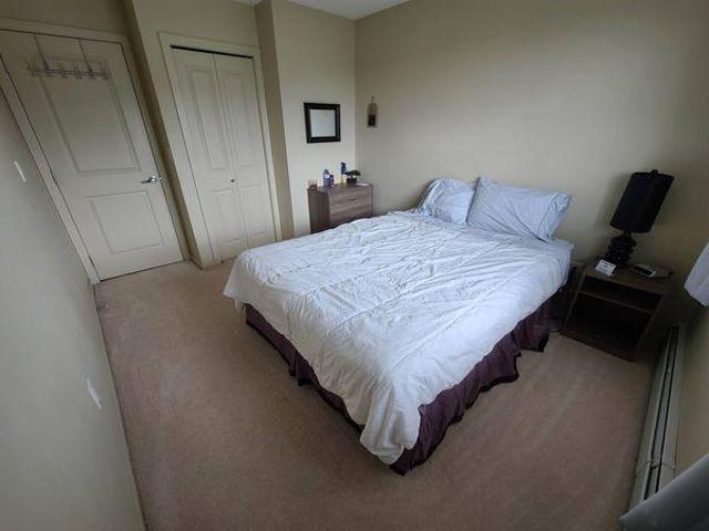 For Rent 2 Bedroom Shared Living/roommate Edmonton AB DS97417811