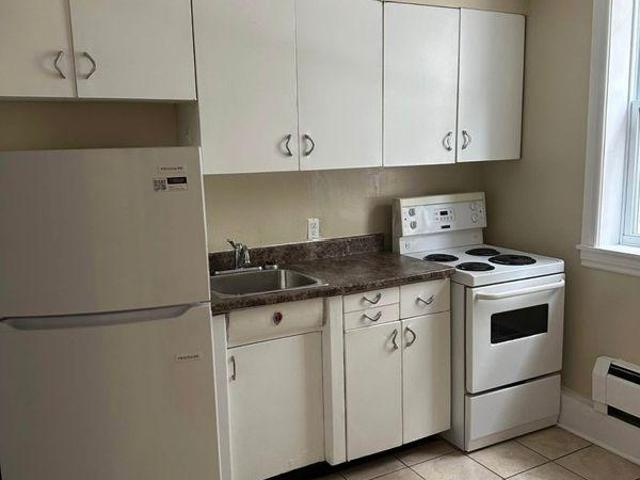 For Rent 2 Bedroom Shared Living/roommate Halifax NS DS97421292