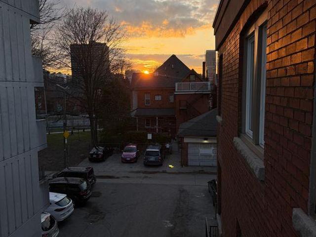 For Rent 2 Bedroom Shared Living/roommate Hamilton ON DLS97422206