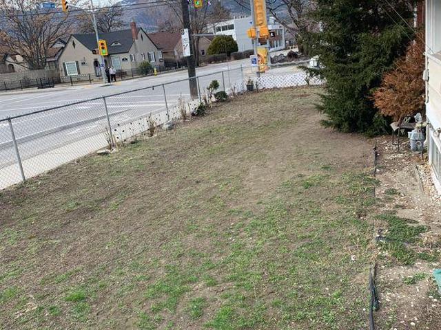 For Rent 2 Bedroom Shared Living/roommate Penticton BC DLS97421296