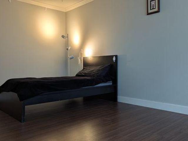For Rent 2 Bedroom Shared Living/roommate Surrey BC DLS97420775