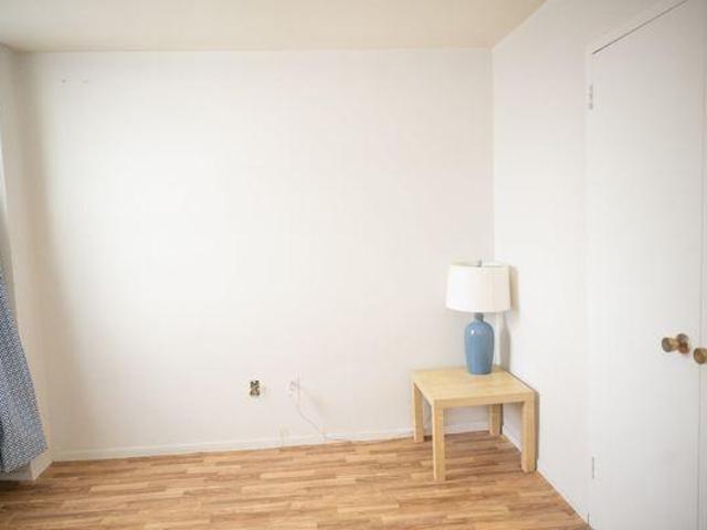 For Rent 2 Bedroom Shared Living/roommate Toronto ON DLS96645296