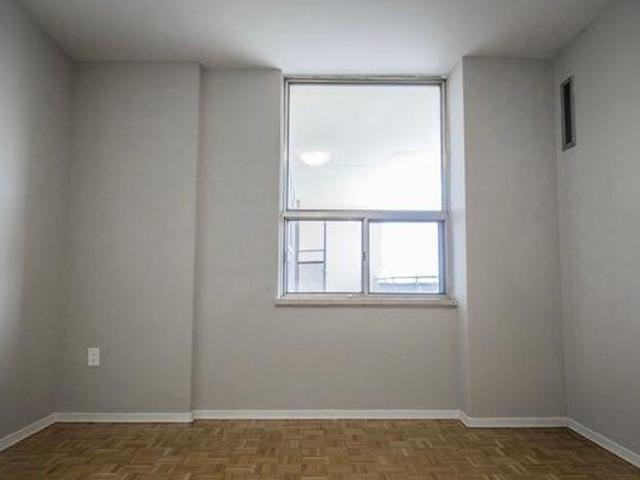 For Rent 2 Bedroom Shared Living/roommate Toronto ON DLS96647351