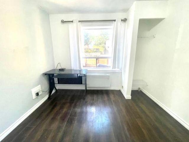 For Rent 2 Bedroom Shared Living/roommate Toronto ON DLS96648716