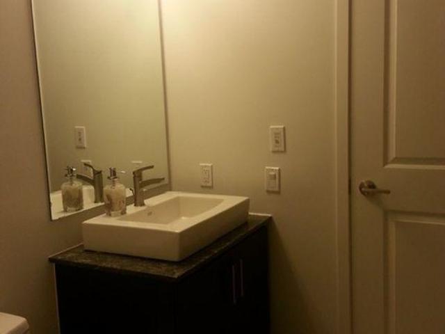 For Rent 2 Bedroom Shared Living/roommate Toronto ON DLS97413675
