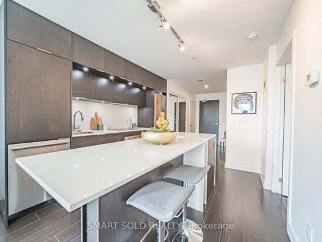 For Rent 2 Bedroom Shared Living/roommate Toronto ON DLS97414842