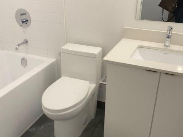 For Rent 2 Bedroom Shared Living/roommate Toronto ON DLS97420417