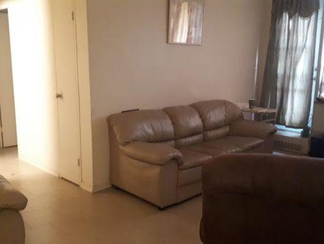 For Rent 2 Bedroom Shared Living/roommate Toronto ON DS96648826