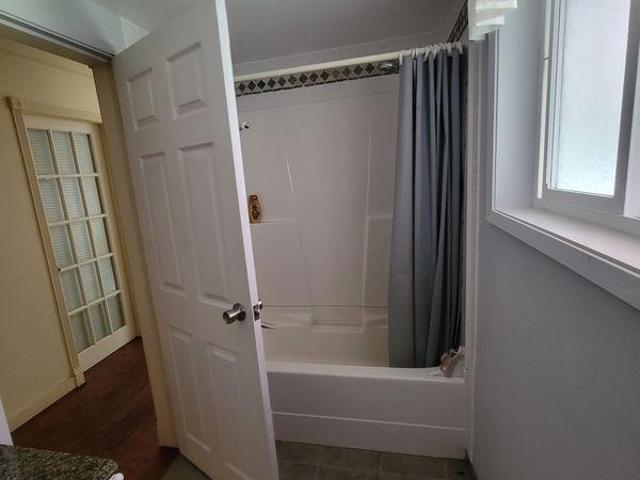For Rent 2 Bedroom Shared Living/roommate Victoria BC DS97417276