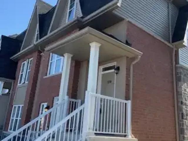 For Rent 2 Bedroom Townhouse Milton ON DS104471122