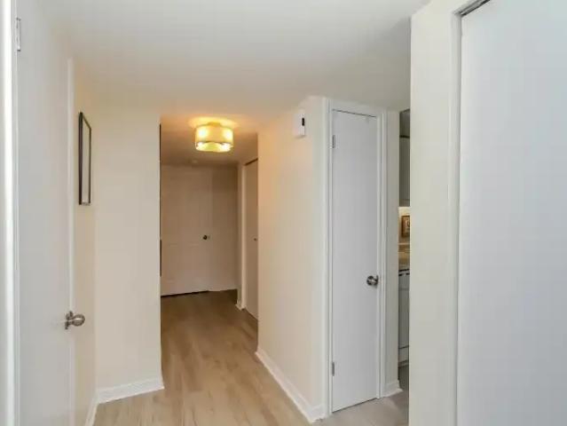 For Rent 2 Bedroom Townhouse Ottawa ON DS102952085