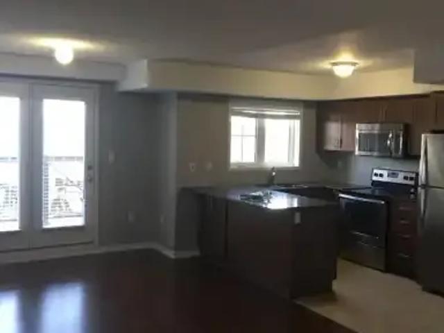 For Rent 2 Bedroom Townhouse Oakville ON DS104824686