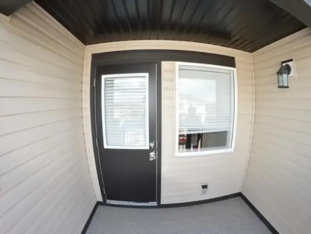 For Rent 2 Bedroom Townhouse Airdrie AB DS104224604