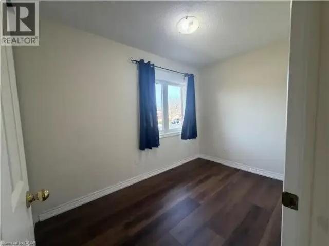 For Rent 2 Bedroom Townhouse Burlington ON DS102468355