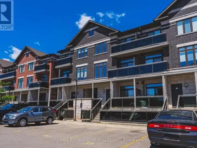 For Rent 2 Bedroom Townhouse Burlington ON DS103542261