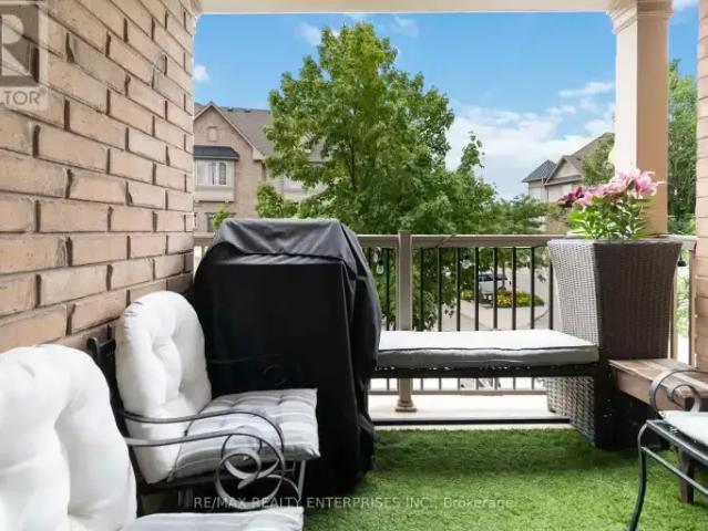 For Rent 2 Bedroom Townhouse Burlington ON DS103179142