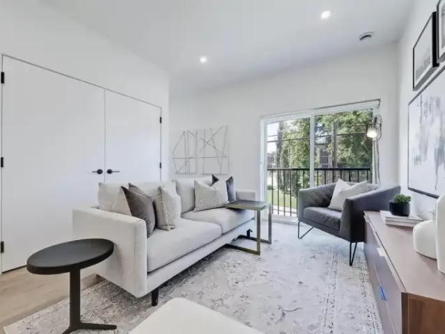 For Rent 2 Bedroom Townhouse Calgary AB DS98097761