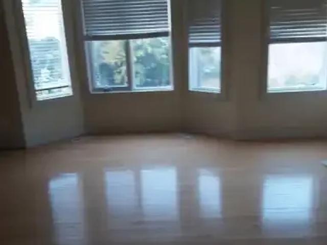 For Rent 2 Bedroom Townhouse Calgary AB DS101789464